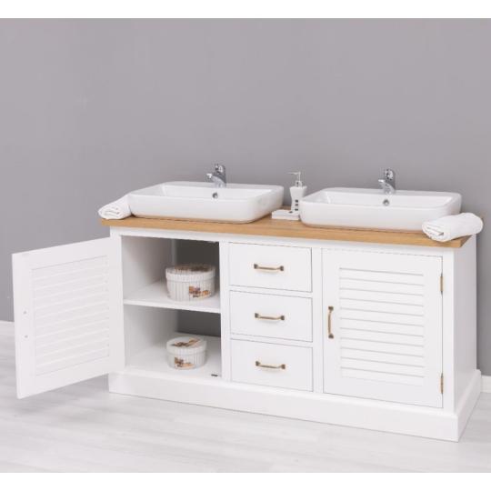 klasicky mediteransky biely masivny lamelove country kupelna rustikalny pri jazere letna chata nabytok s pracovnou doskou vintage jedinecny nabytok vyroba umyvadlovy pult kupelnova skrinka kupelna lameridiana interierovy obchod.jpg